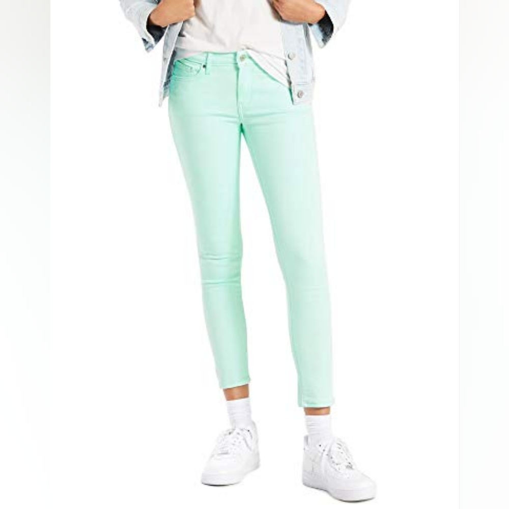 NWT Levi's Women's 711 Skinny-Ankle Jeans in mint green